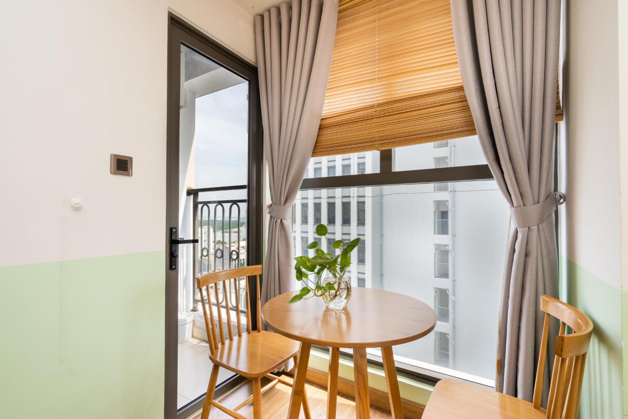 Saigon Royal - Morden - River View - Hana 17