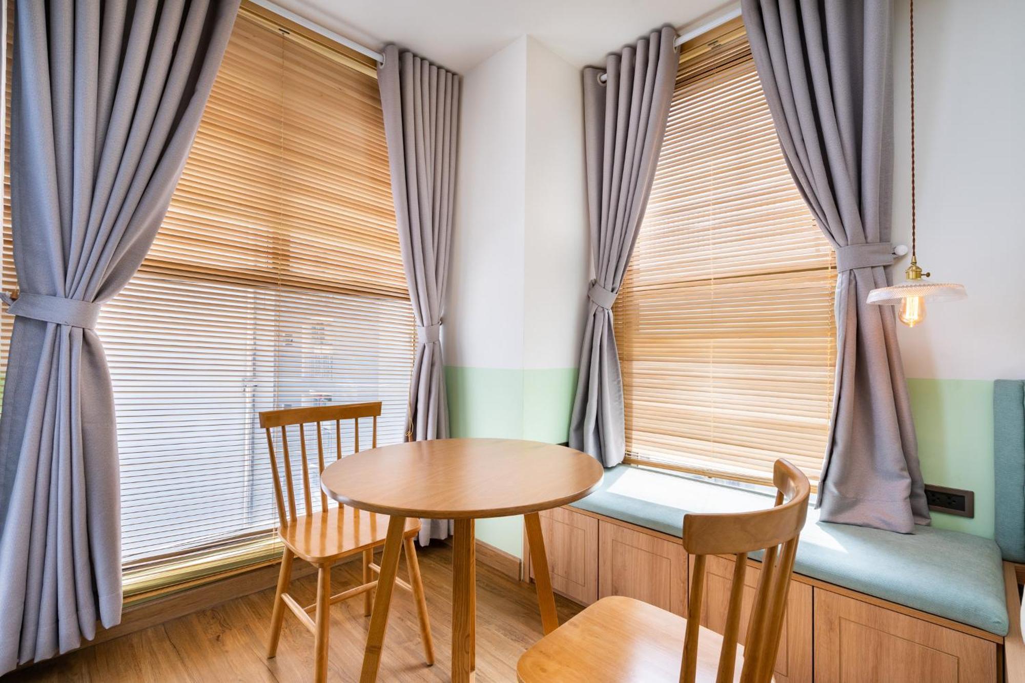 Apartment Saigon Royal - Morden - River View - Hana 17 *